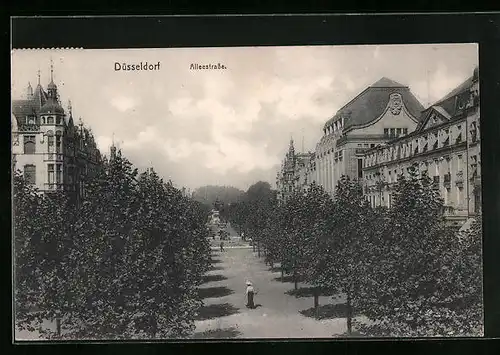 AK Düsseldorf, Alleestrasse mit Passanten