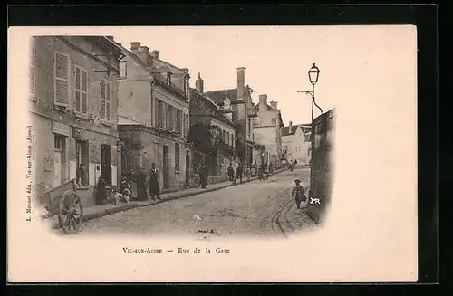 AK Vic-sur-Aisne, Rue de la Gare, Strassenpartie