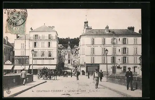 AK Chateau-Thierry, La rue du pont