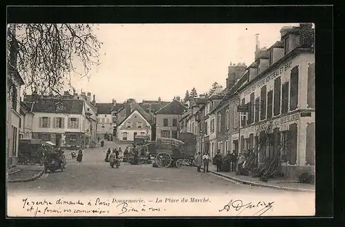 AK Donnemarie, La Place du Marché