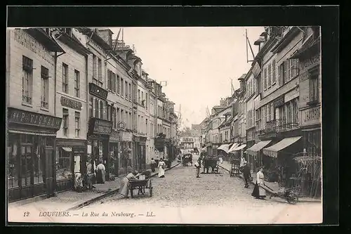 AK Louviers, La Rue du Neubourg, Strassenpartie