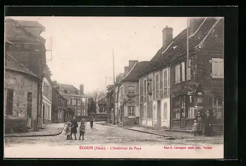 AK Écouis, L`Intérieur du Pays