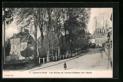 AK Lyons-la-Forêt, Les Ruines de l`ancien Château XIe siècle