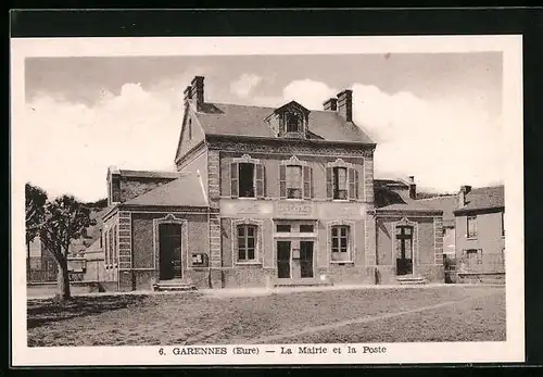 AK Garennes, La Mairie et la Poste