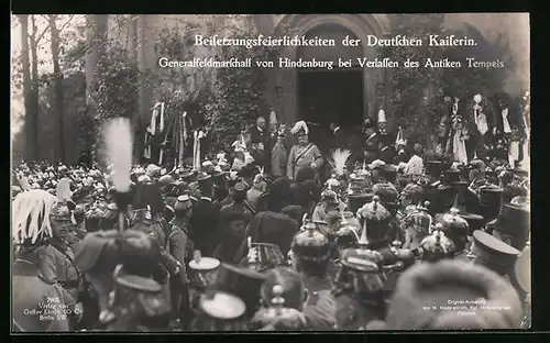 AK Potsdam, Beisetzung Kaiserin Auguste Victoria Königin von Preussen, Hindenburg am Antiken Tempel