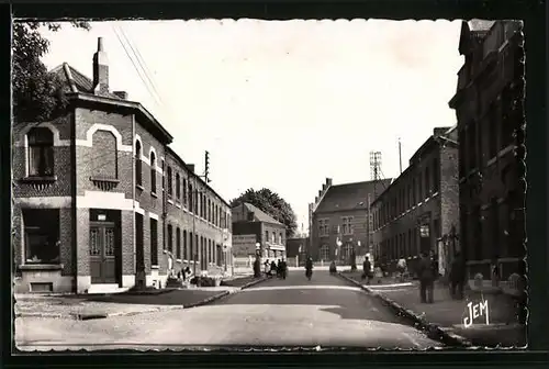 AK Recquignies, Rue de la Gare, Strassenpartie