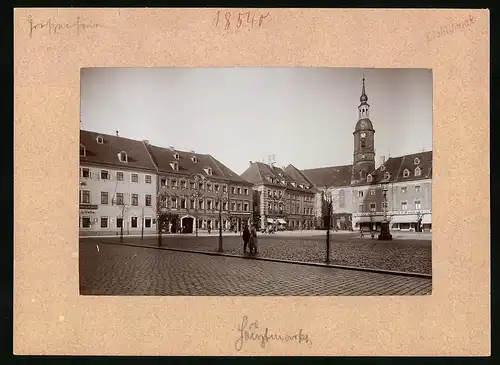 Fotografie Brück & Sohn Meissen, Ansicht Grossenhain, Marktplatz mit Germania Drogerie & Seidenwaren Naumann