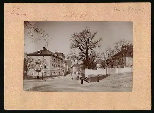 Fotografie Brück & Sohn Meissen, Ansicht Pirna, Bliclk in die Obere Burgstrasse