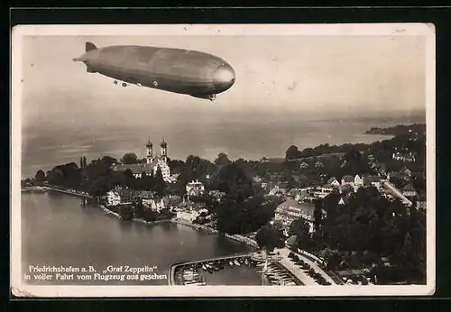 AK Friedrichshafen a. B., Fliegeraufnahme vom Luftschiff LZ127 Graf Zeppelin