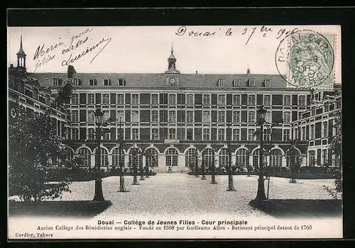 AK Douai, Collège de Jeunes Filles, Cour principale