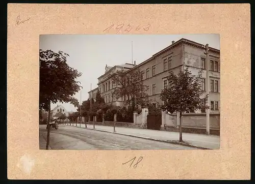 Fotografie Brück & Sohn Meissen, Ansicht Oschatz, Strasse am Lehrerseminar