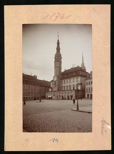 Fotografie Brück & Sohn Meissen, Ansicht Bautzen, Blick auf das Rathaus mit Gasthaus zum goldenen Adler, Geschäfte