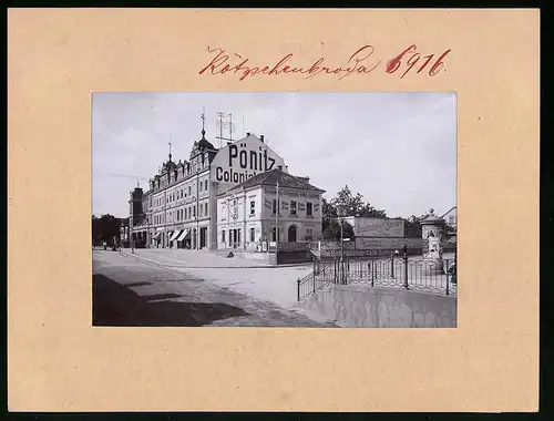 Fotografie Brück & Sohn Meissen, Ansicht Kötzschenbroda, Bahnhofstrasse mit Geschäftshaus Paul Pönitz, Litfasssäule