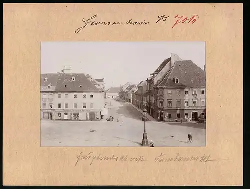 Fotografie Brück & Sohn Meissen, Ansicht Grossenhain, Blick auf den Hauptmarkt mit Frauenmarkt, Apotheke, Geschäfte