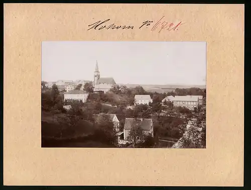 Fotografie Brück & Sohn Meissen, Ansicht Mohorn, Ortspartie mit Häusern und Kirche