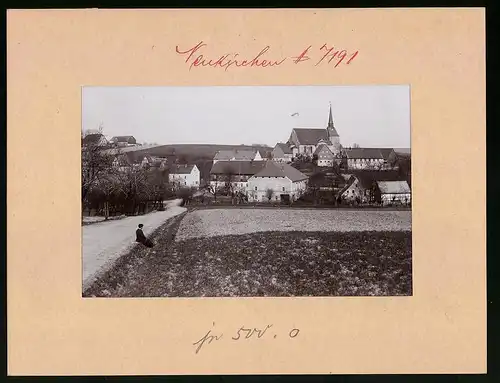 Fotografie Brück & Sohn Meissen, Ansicht Neukirchen bei Deutschenbora, Strassenpartie mit Blick auf den Ort