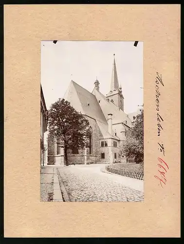 Fotografie Brück & Sohn Meissen, Ansicht Aschersleben, Strassenpartie mit Rückansicht der Stefanikirche