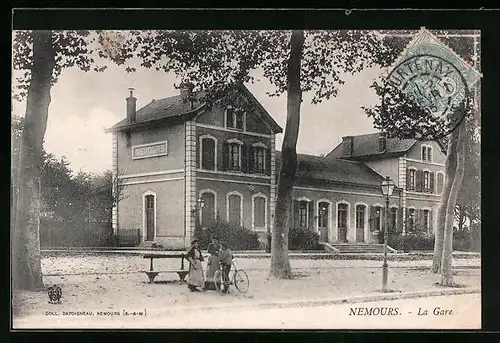 AK Nemours, La Gare