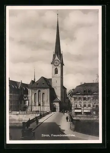AK Zürich, Strassenpartie an der Fraumünsterkirche