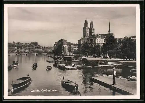 AK Zürich, Blick vom Limmat zum Grossmünster