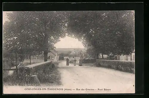 AK Coulonges-en-Tardenois, Rue de graviers - Pont Bénard