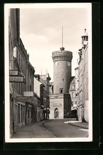 AK Cottbus, Strassenpartie mit Geschäften und Spremberger Turm