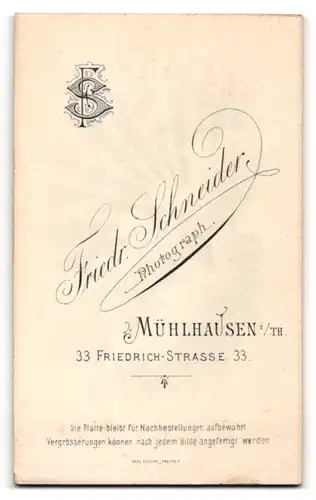 Fotografie Friedr. Schneider, Mühlhausen i /Th., Friedrich-Str. 33, Junger Herr im Anzug mit Fliege