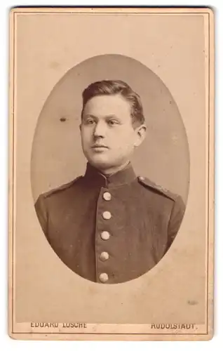 Fotografie Eduard Lösche, Rudolstadt, Mauerstrasse 454, Junger Soldat in Uniform