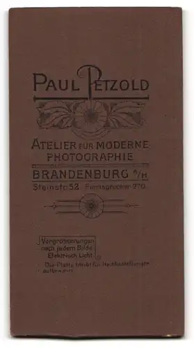 Fotografie Paul Petzold, Brandenburg a. H., Steinstrasse 52, Junger Soldat in Feldgrau mit Krätzchen