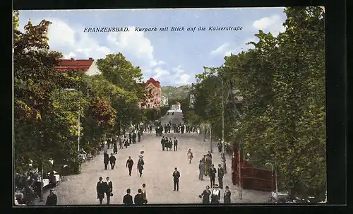 AK Franzensbad, Kurpark mit Blick auf die Kaiserstrasse