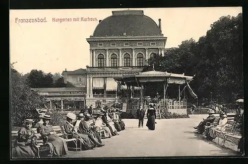 AK Franzensbad, Kurgarten mit Kurhaus