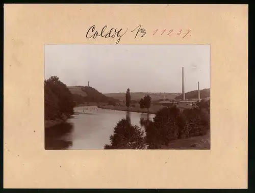 Fotografie Brück & Sohn Meissen, Ansicht Colditz, Fabrik am Flussufer