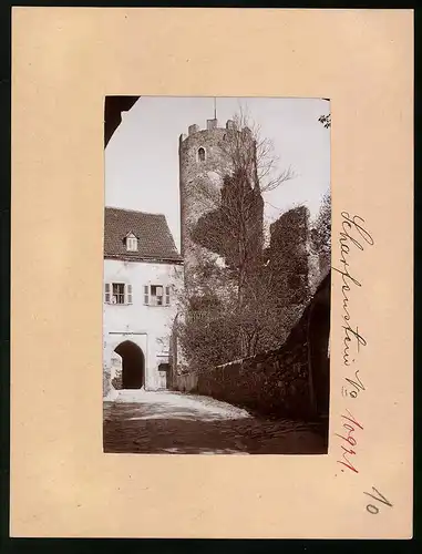 Fotografie Brück & Sohn Meissen, Ansicht Scharfenstein i. Erzg., am Eingang zum Schloss Scharfenstein