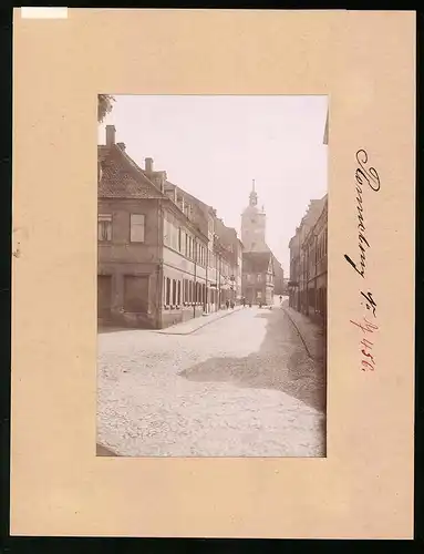Fotografie Brück & Sohn Meissen, Ansicht Bad Ronneburg, Blick in die Schlossstrasse zur Kirche