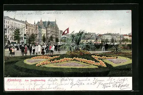 AK Hamburg-Neustadt, Bepflanztes Rondell mit Fahne am Jungfernstieg