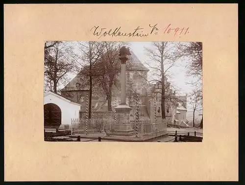 Fotografie Brück & Sohn Meissen, Ansicht Wolkenstein, Kriegerdenkmal und Schloss