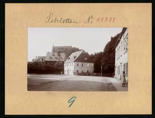 Fotografie Brück & Sohn Meissen, Ansicht Schlettau i. Erzg., Schlossplatz mit Blick auf das Schloss