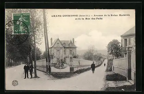 AK Grand Couronne, Avenue de la Reine Mathilde et de la Rue des Palis