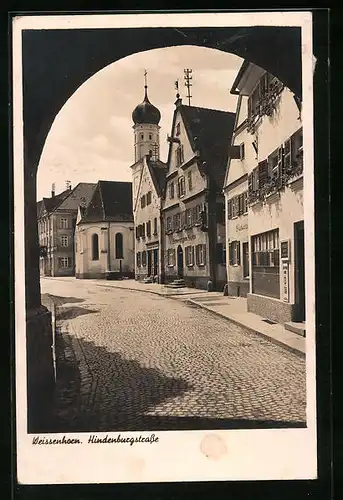 AK Weissenhorn, Hindenburgstrasse mit Kirche