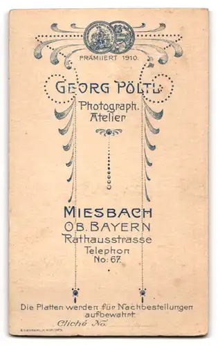 Fotografie Georg Pöltl, Miesbach in Obb., Rathausstrasse 67, Frisch vermähltes Brautpaar in edlen Gewändern