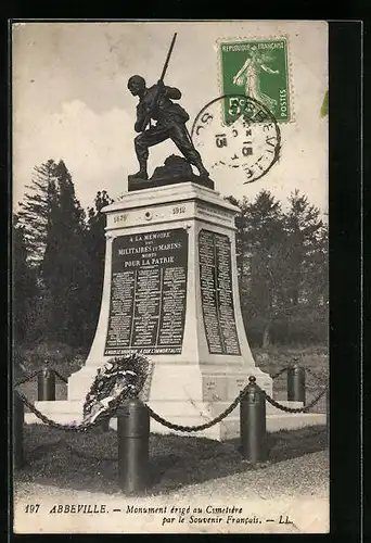 AK Abbeville, Monument érigé au Cimetière par le souvenir Francais