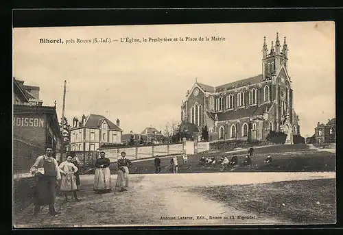 AK Bihorel, L`Eglise, le Presbytère et la Place de la Mairie