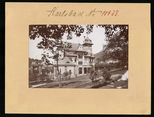 Fotografie Brück & Sohn Meissen, Ansicht Karlsbad, Blick auf die Obere Station der Drahtseilbahn, Gasthaus