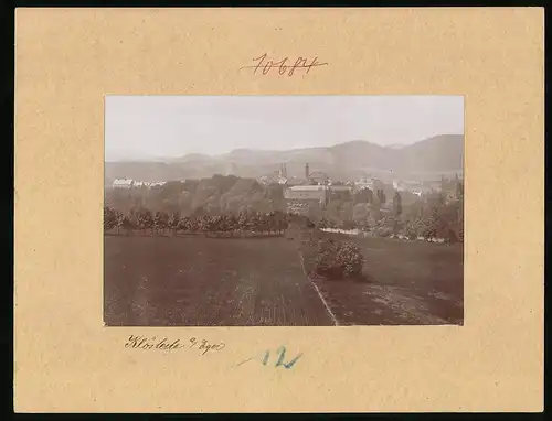 Fotografie Brück & Sohn Meissen, Ansicht Klösterle a. Eger, Blick auf die Stadt mit Türmen