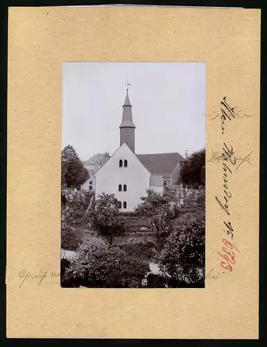 Fotografie Brück & Sohn Meissen, Ansicht Kleinwolmsdorf, Blick auf die Kirche mit Friedhof