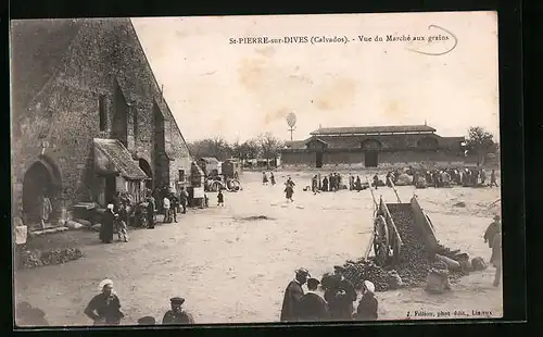 AK St-Pierre-sur-Dives, Vue du Marché aux grains