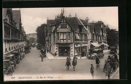 AK Deauville, La Rue de l`Écluse