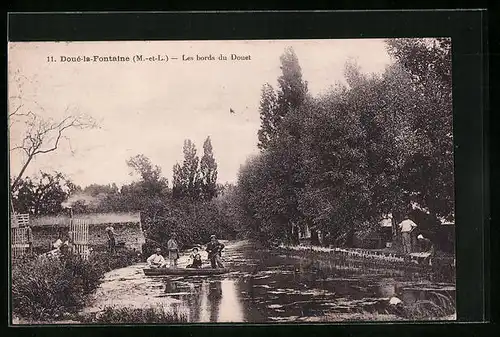 AK Doue-la-Fontaine, Les bords du Douet