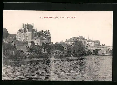 AK Durtal, Schloss und Brücke vom Flussufer aus gesehen
