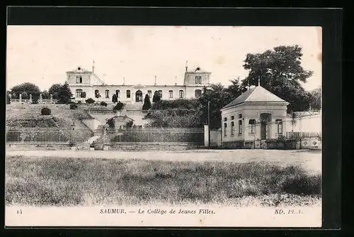 AK Saumur, Le College de Jeunes Filles